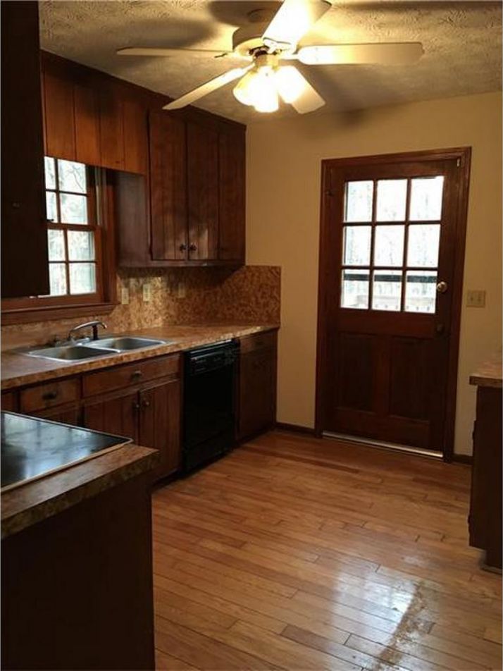3754 Schooner Court, Acworth, GA 30102