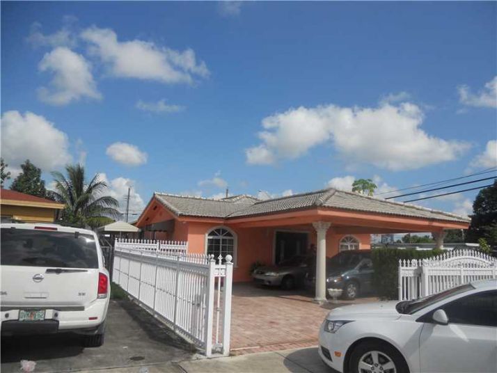 691 E 30 ST, Hialeah, FL 33013