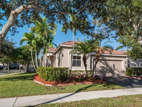 1727 SYCAMORE TE, Fort Lauderdale, FL 33327