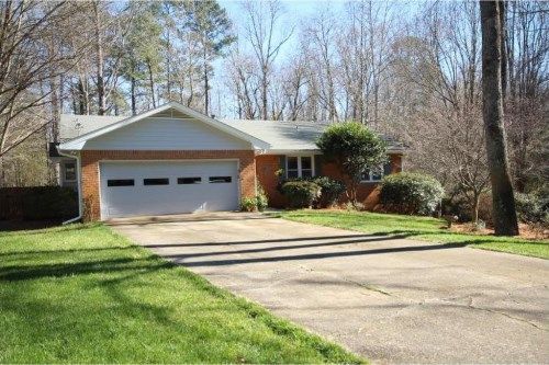 295 Merrydale Drive, Fayetteville, GA 30215