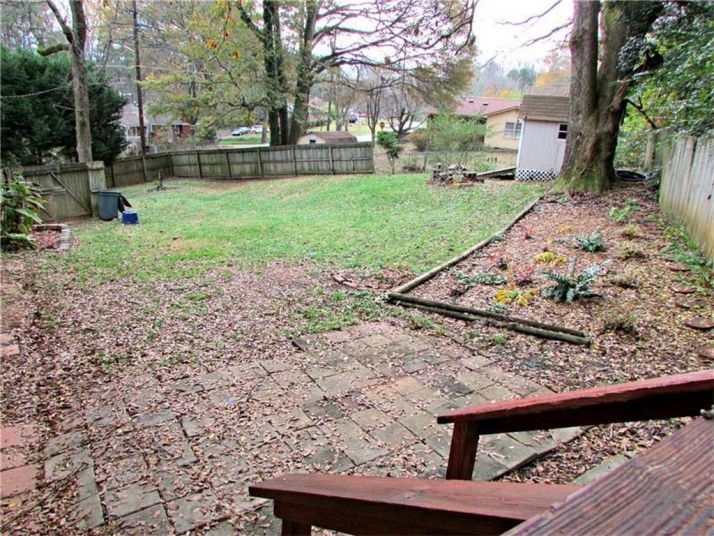 230 Shawnee Trail Se, Marietta, GA 30067