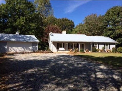 6828 H White Road, Clermont, GA 30527