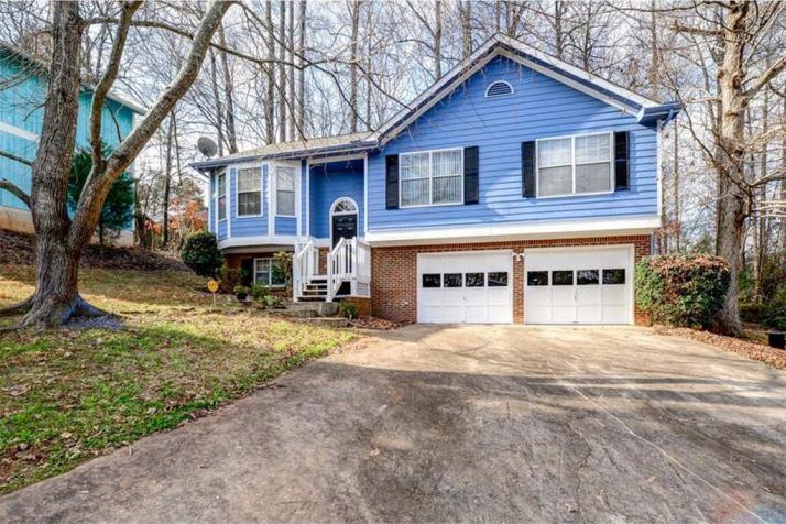 6084 Old Wellborn Trace, Lithonia, GA 30058