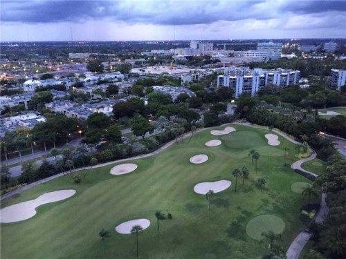 20335 W Country Club Dr # 2310, Miami, FL 33180