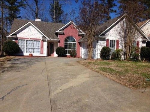 2755 Lady Guinevere Lane, Lawrenceville, GA 30044