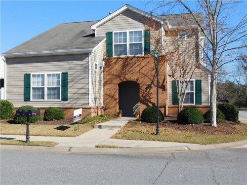 181 W Oaks Place, Woodstock, GA 30188