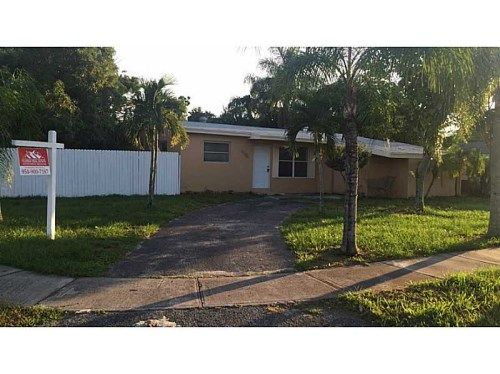 6302 SW 1ST ST, Pompano Beach, FL 33068