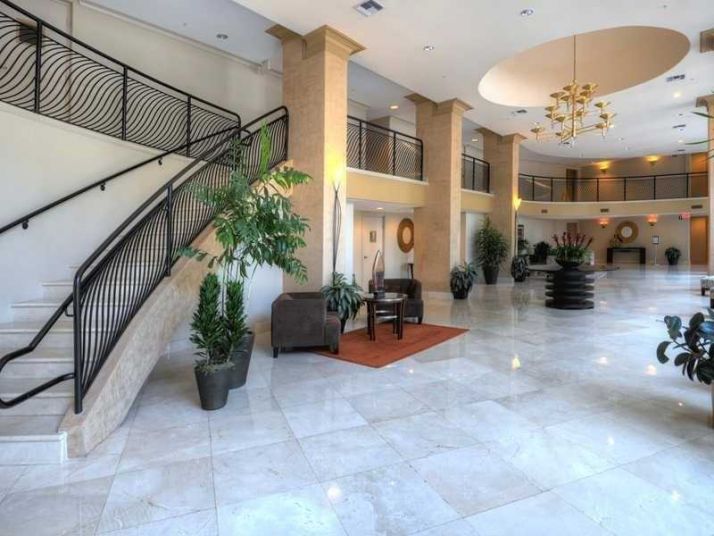 3370 NE HIDDEN BAY DR # 1614, Miami, FL 33180