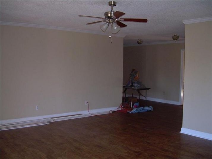 37 Hickory Street, Commerce, GA 30529