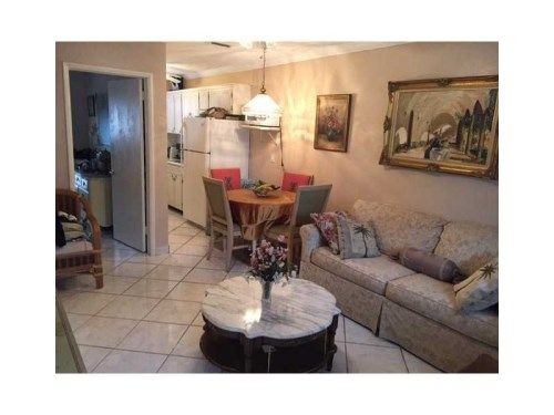 2522 HAYES # 2, Hollywood, FL 33020