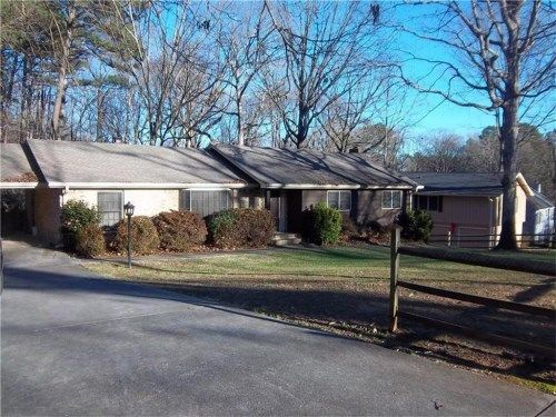 598 Bruce Way Sw, Lilburn, GA 30047