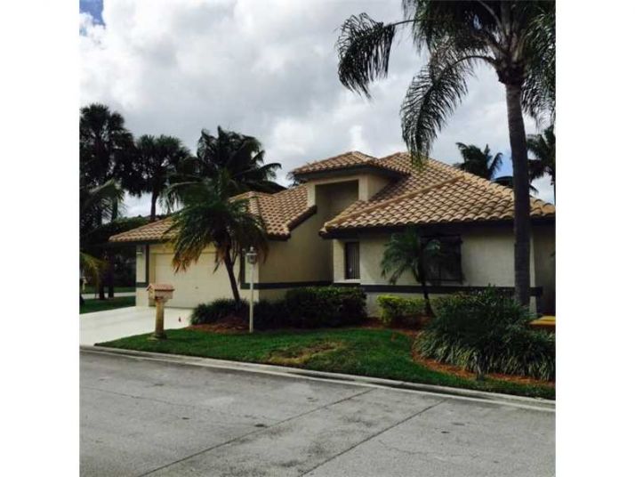 1240 SW 115th Ave, Hollywood, FL 33025