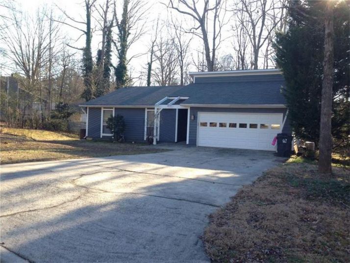 1090 Park Forest Drive Nw, Lilburn, GA 30047