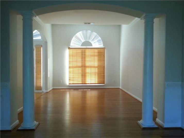 924 Rebecca Street Nw, Lilburn, GA 30047