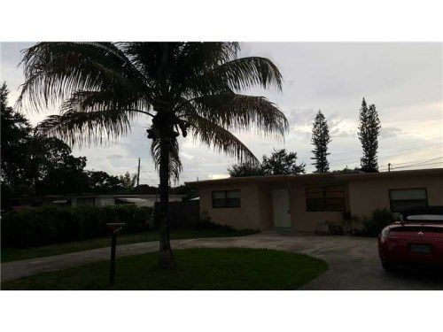 5814 Wilson St, Hollywood, FL 33021