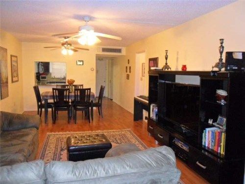 9420 Tangerine Pl # 203, Fort Lauderdale, FL 33324