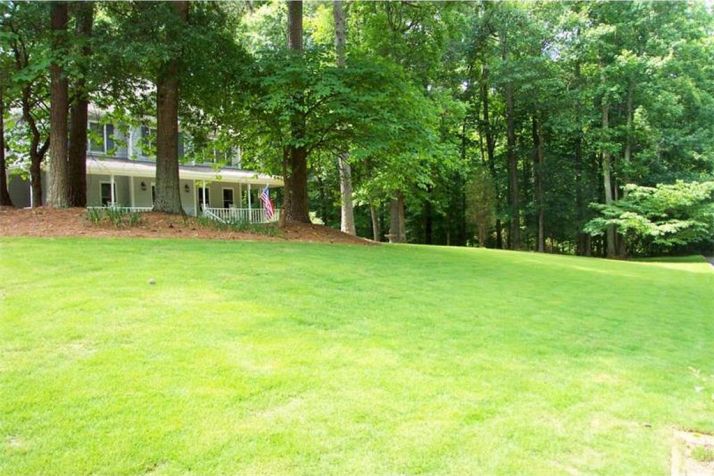 3564 Rock Falls Drive, Snellville, GA 30039