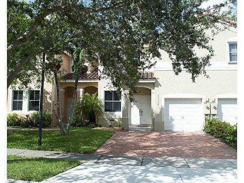 17109 SW 33 CT # 17109, Hollywood, FL 33027