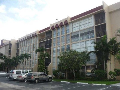 2001 Atlantic Shores Blvd # 220, Hallandale, FL 33009