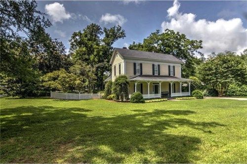 201 W Clark Street, Oxford, GA 30054