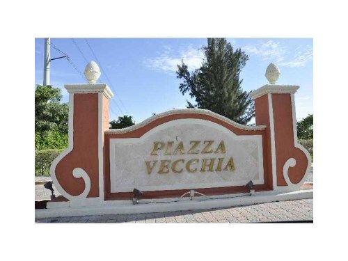 10893 NW 51st Trl, Miami, FL 33178