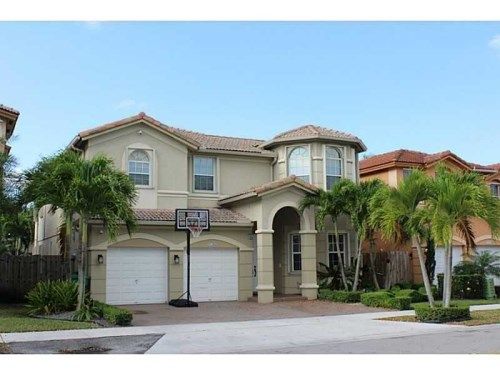 11548 NW 84th St, Miami, FL 33178