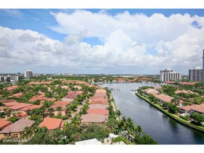 3801 NE 207 ST # 1204, Miami, FL 33180