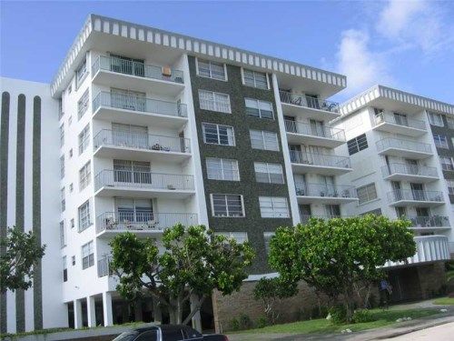 1050 93 # 7G, Miami Beach, FL 33154
