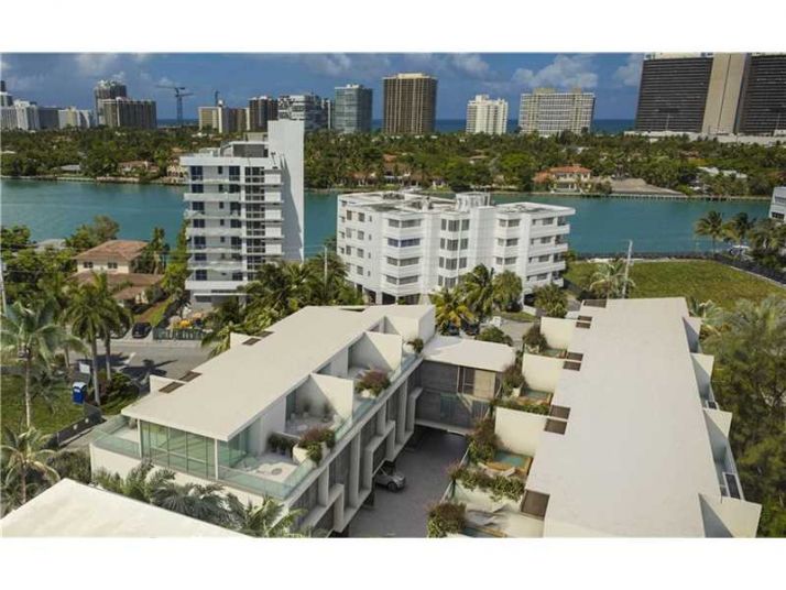 9890 E Bay Harbor Drive # 7, Miami Beach, FL 33154