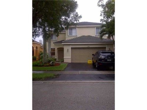 1043 Bluewood Ter, Fort Lauderdale, FL 33327
