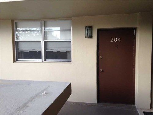 1811 Jefferson # 204, Hollywood, FL 33020