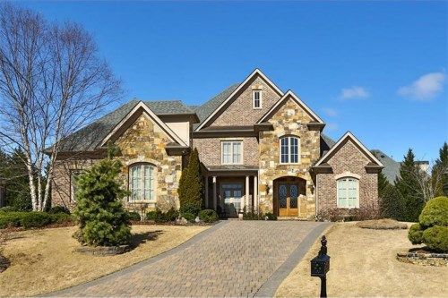 8090 Prestwick Circle, Duluth, GA 30097