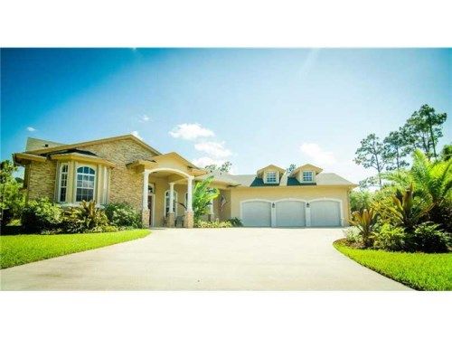 8432 Pinion Dr, Lake Worth, FL 33467