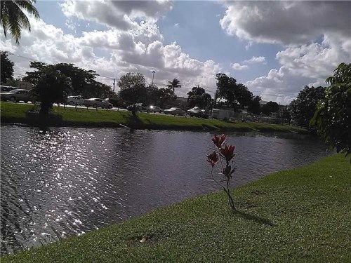 4880 NW 22nd St # 215, Fort Lauderdale, FL 33313