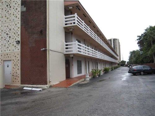 19333 NW 23rd St, Hollywood, FL 33029