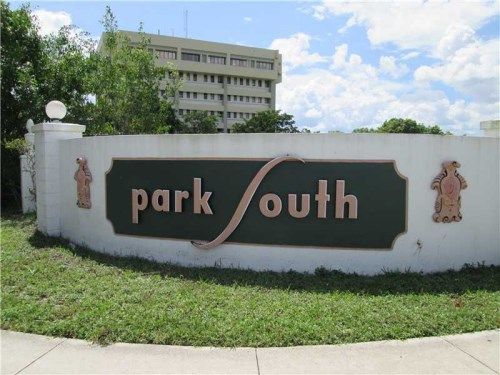 1280 NW 43 TE # 213, Fort Lauderdale, FL 33313