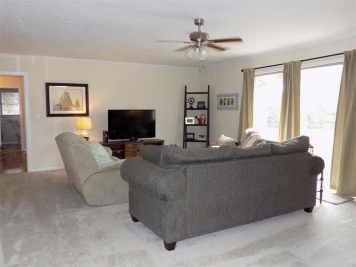207 W Maplewood Drive, Rome, GA 30161