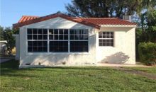 2471 DEWEY ST Hollywood, FL 33020