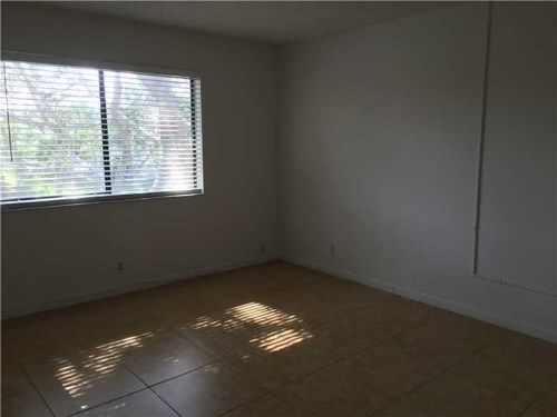 235 Lakeview Dr # 203, Fort Lauderdale, FL 33326