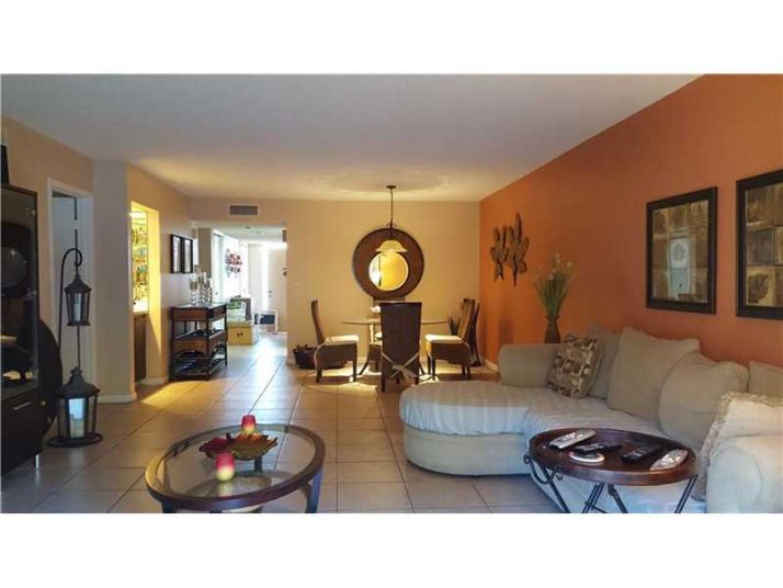 321 Lakeview Dr # 203, Fort Lauderdale, FL 33326