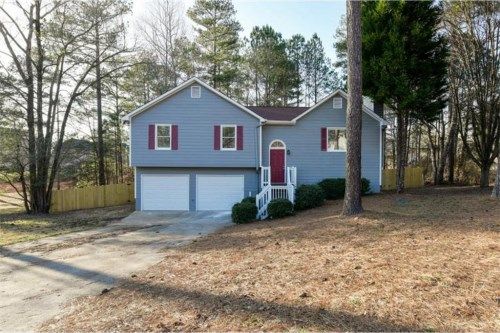 214 Silverthorne Trail, Douglasville, GA 30134