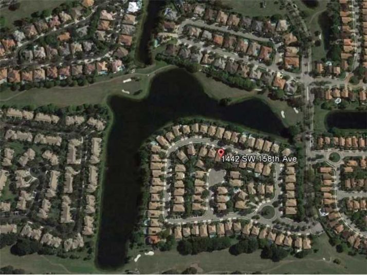 1442 SW 158th Ave, Hollywood, FL 33027