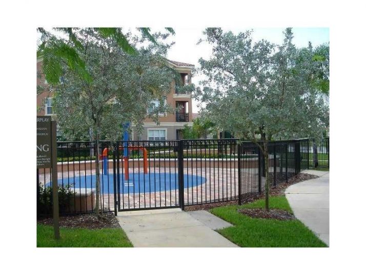 4402 SW 160th Ave # 914, Hollywood, FL 33027