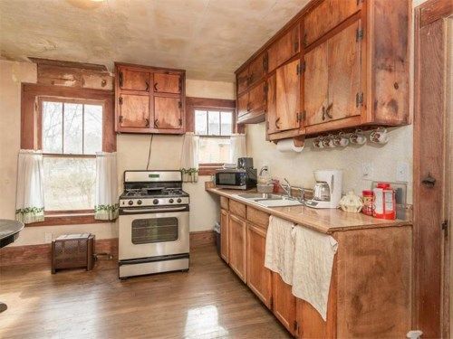 1697 W Forrest Avenue, Atlanta, GA 30344