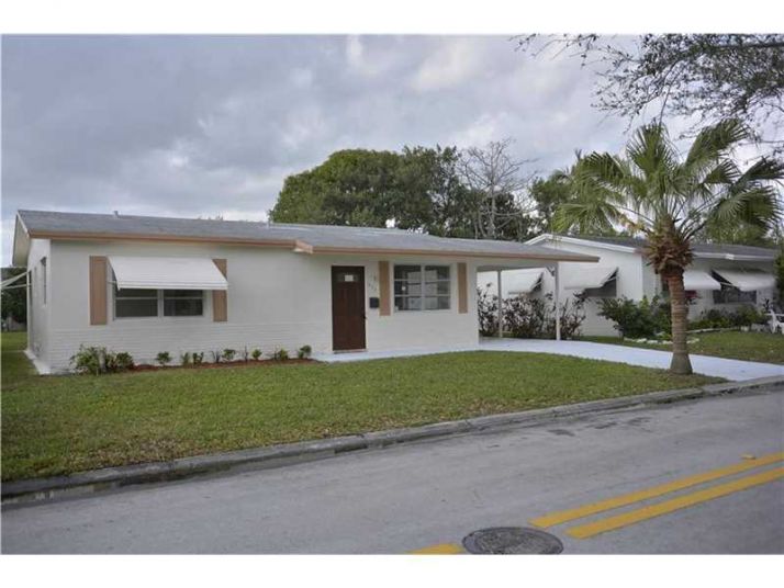 975 NW 68th Ter, Pompano Beach, FL 33063