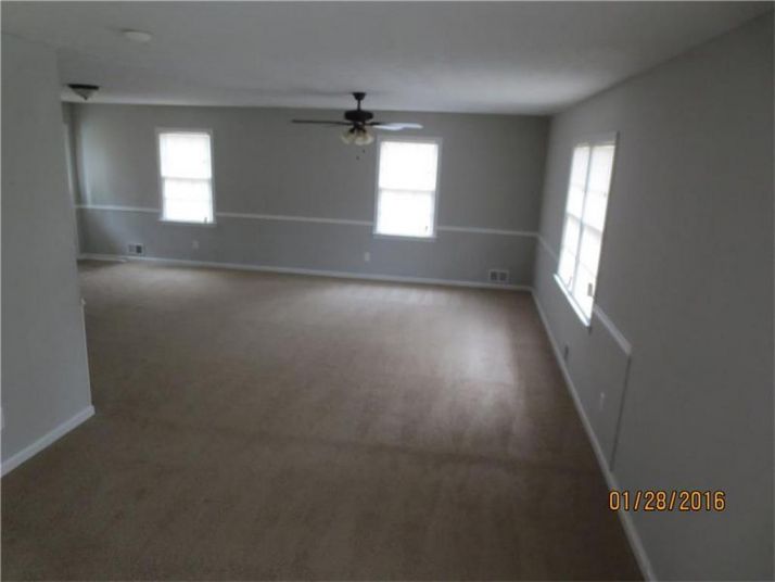 4124 N Martin Way, Lithia Springs, GA 30122