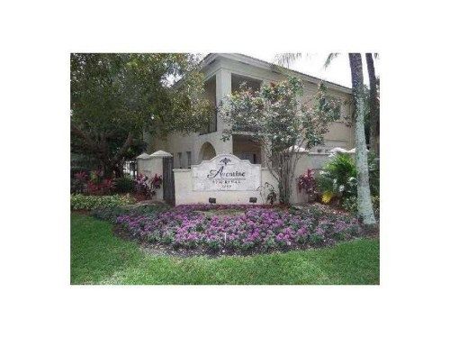 2494 CENTERGATE DR # 202, Hollywood, FL 33025