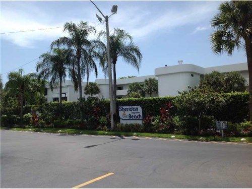 1460 SHERIDAN ST # 25D, Hollywood, FL 33020