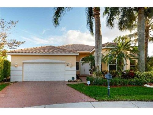 2550 Hunters Run Way, Fort Lauderdale, FL 33327