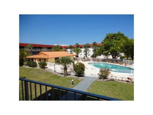 270 LAYNE BL # 207, Hallandale, FL 33009